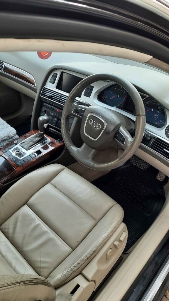 audi-car-interior-cleaning-beige-seats