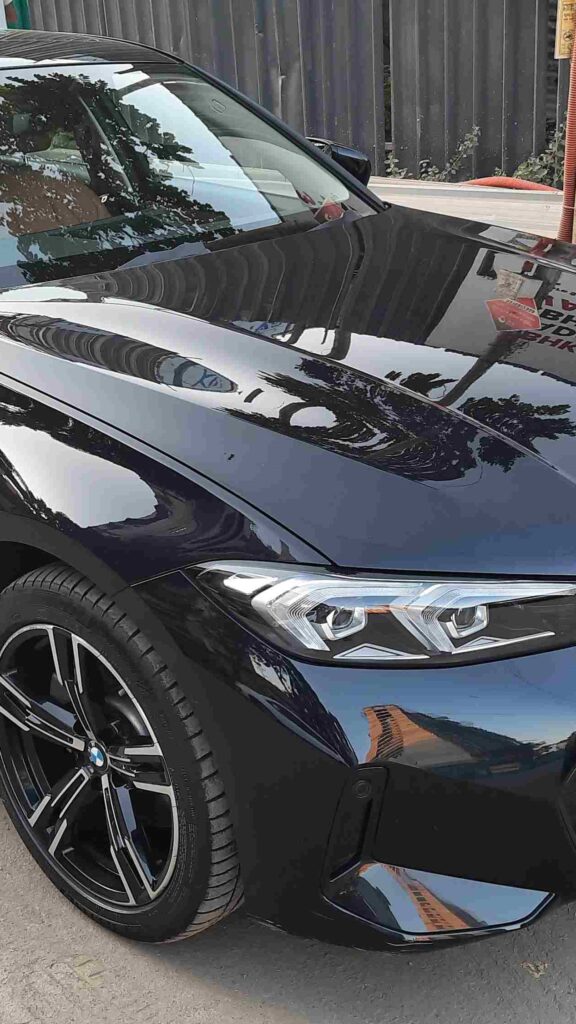 black-car-side-exterior-polishing-detailing