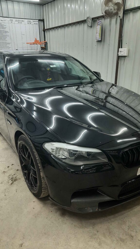 bmw-car-exterior-polishing-deep-gloss-finish