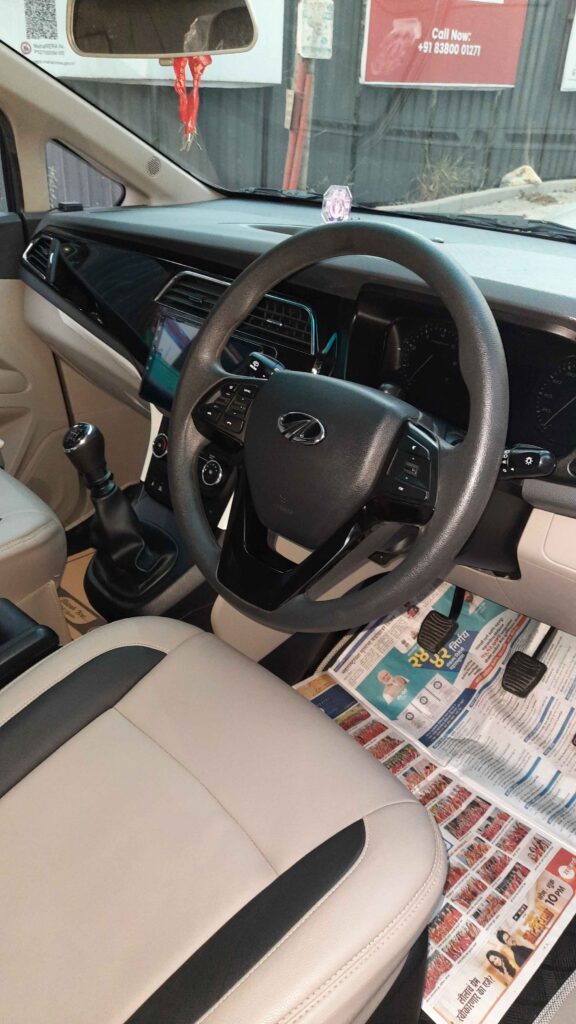 car-steering-dashboard-deep-cleaning